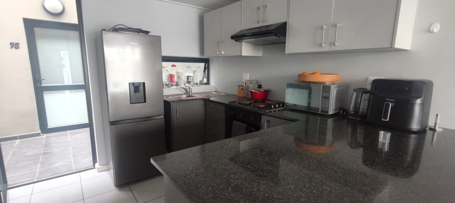 To Let 1 Bedroom Property for Rent in Newton Park Eastern Cape